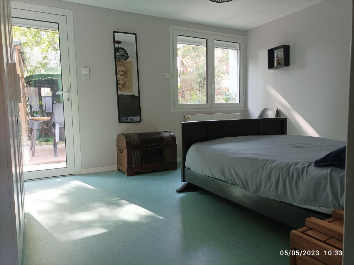 La Cahute, Appartement T2 Avec Jardin Ou Appartement Familial T6 モントーバン エクステリア 写真