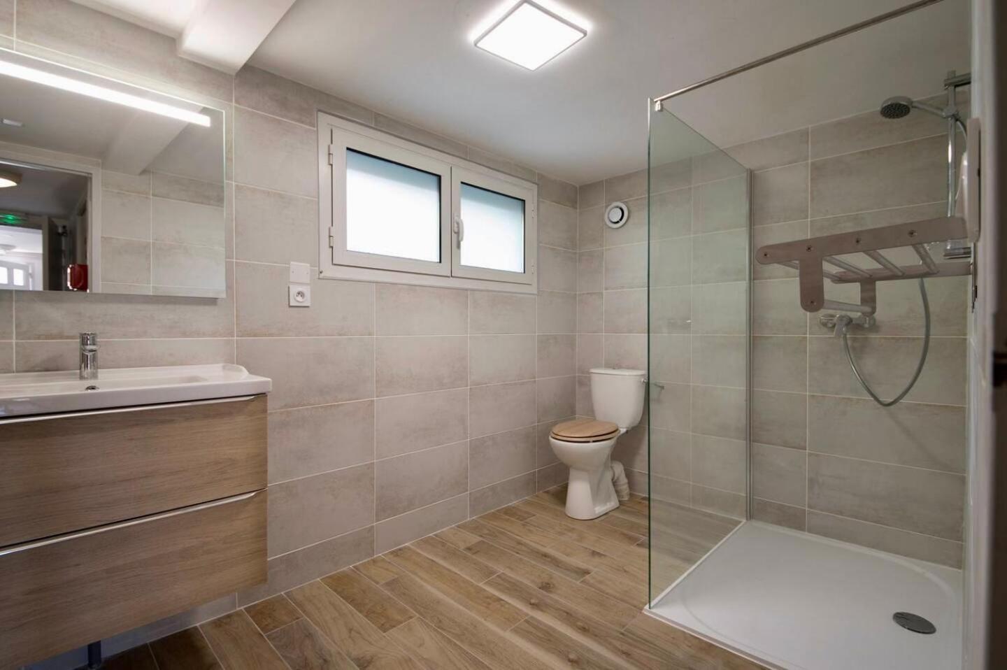 La Cahute, Appartement T2 Avec Jardin Ou Appartement Familial T6 モントーバン エクステリア 写真